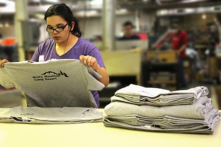 Folding printed shirts